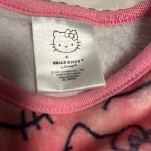 Girls size 4T hello kitty fleece sweatshirt - Picture 4 of 4